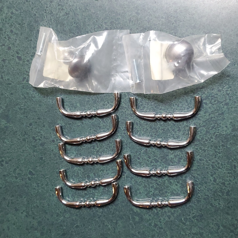 9 - 3 Inch Drawer Pulls & 2 Knobs